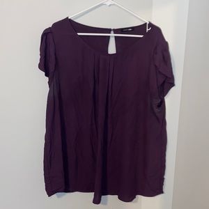 Plum short sleeve top great for work
